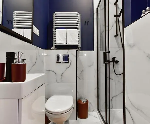 شقة Candy وارسو